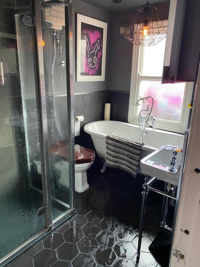 Luxury 2 Bedroom Flat Heart Of Camden London Exterior foto